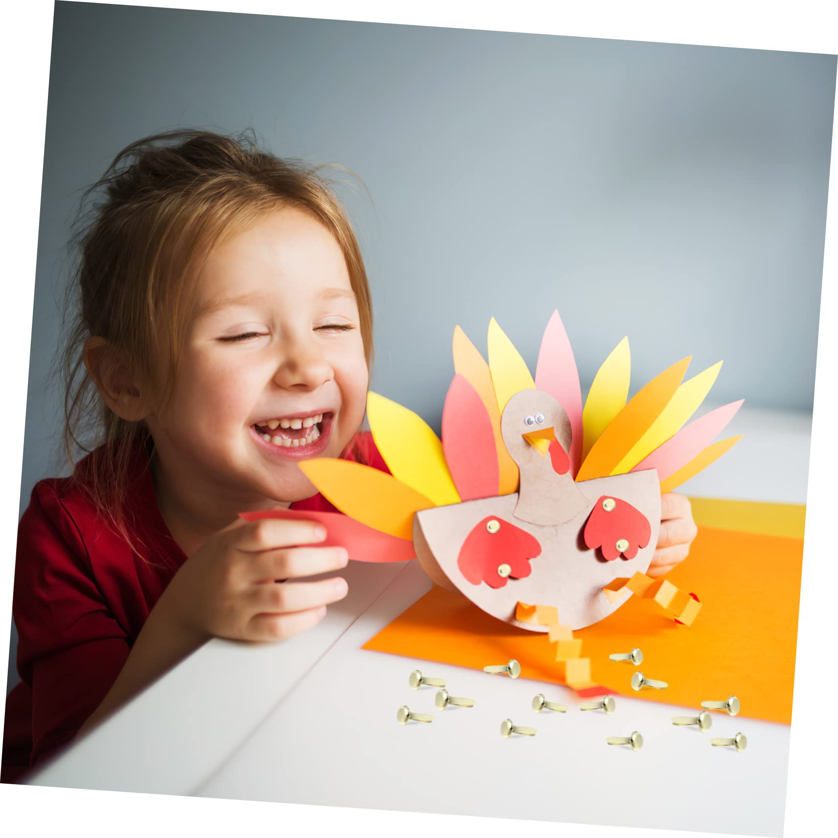 STOBOK 1500stücke Runde Brads Klammern Aus Metall Für Scrapbooking Basteln Büro Und Projekte Leicht Und Wiederverwendbar Für Papierarbeiten Und Kreative Gestaltung