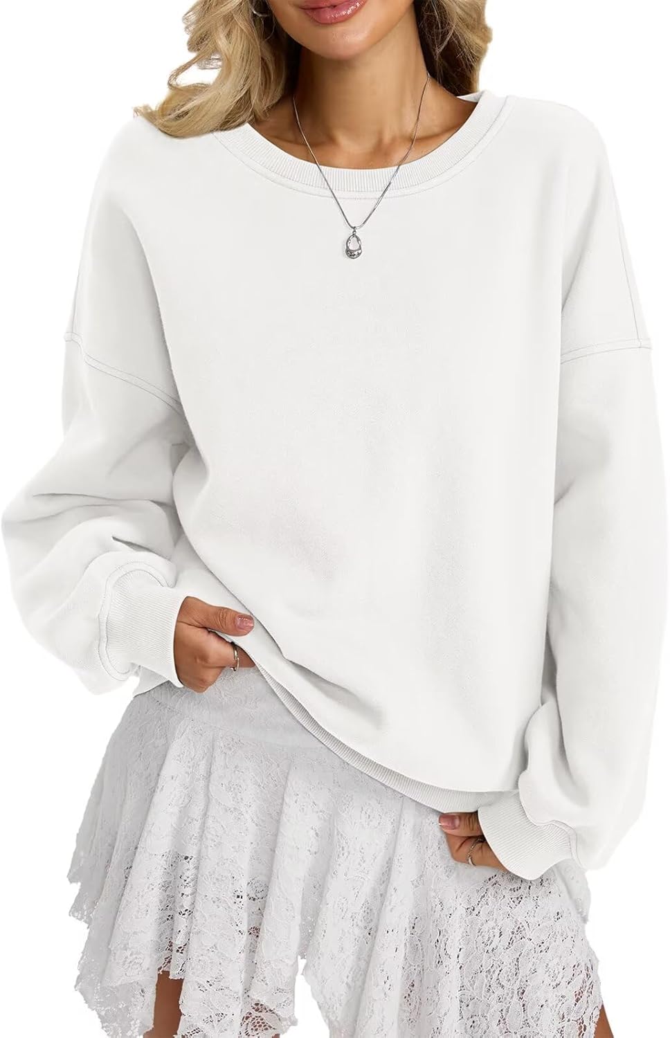 【未使用】デサント DESCENTE スワロスキー 長袖ウェア Mレディース白 未使用】デサント DESCENTE スワロスキー 長袖ウェア Mレディース白