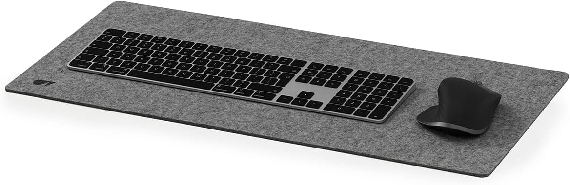 Oakywood Craft 100% Merino Wool Felt & Cork Desk mat – Sustainable, Handmade Wool Felt Desk pad with Cork Base for Comfort and Stability – 100% Merino Wool & Cork - Grey 62x30cm (24.41x11,8 in)