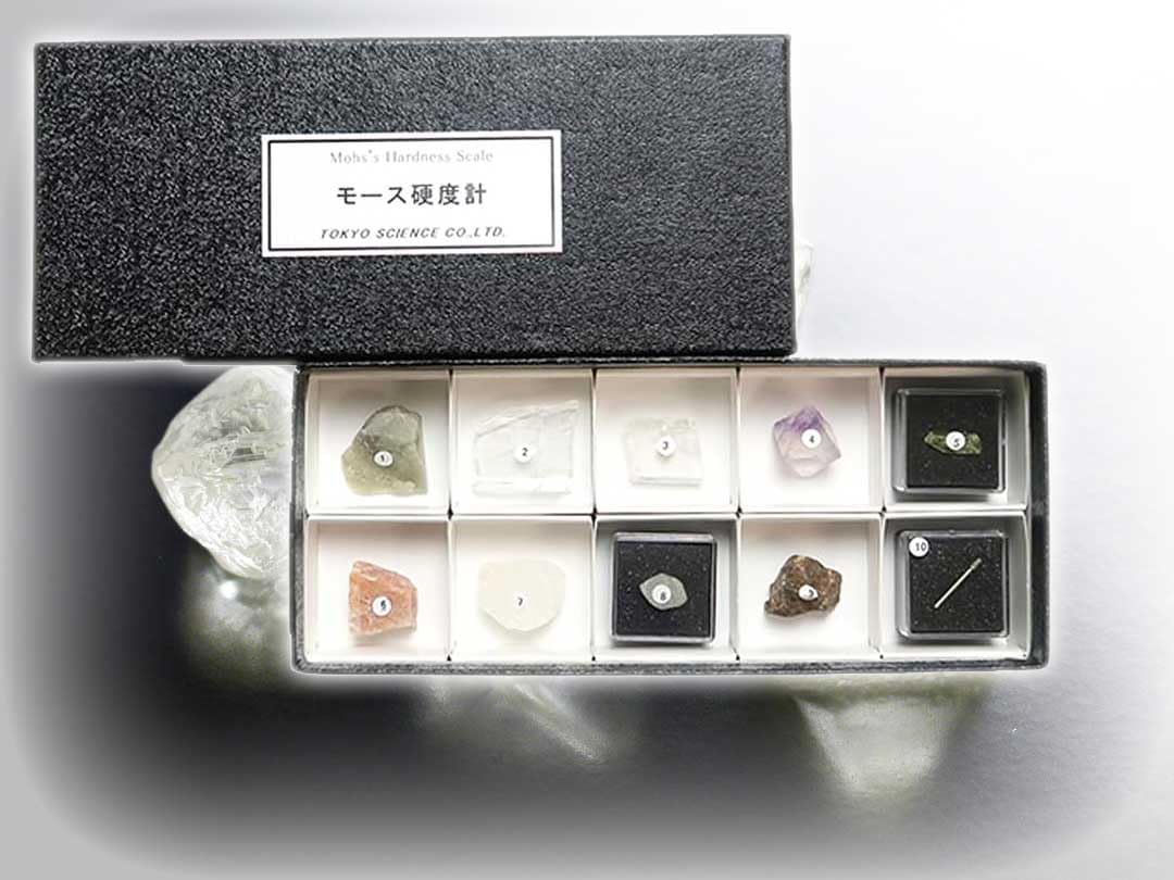 Amazon | SCIENCE モース硬度計（鉱物の硬度計）／鉱物10種・条痕板