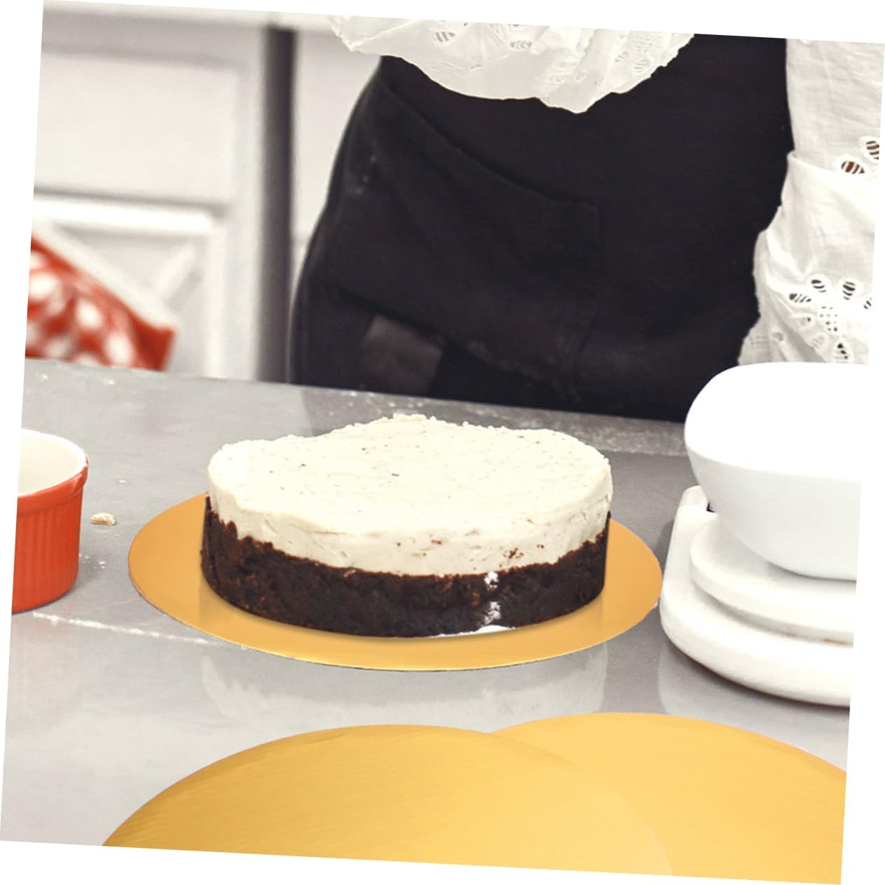 Unomor 20pcs Cake Boards Round Disposable Circles Corrugated Cardboard Cake Bases for Decorating Desserts and Parties and Events
