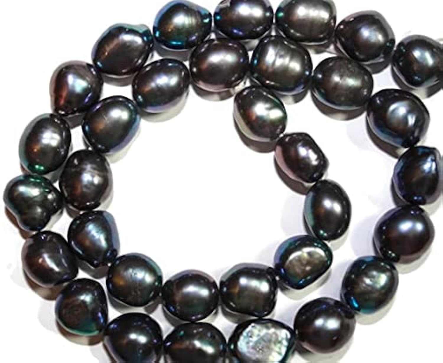 Créer des bijoux uniques avec les peacock nugget pearls de 9-12mm