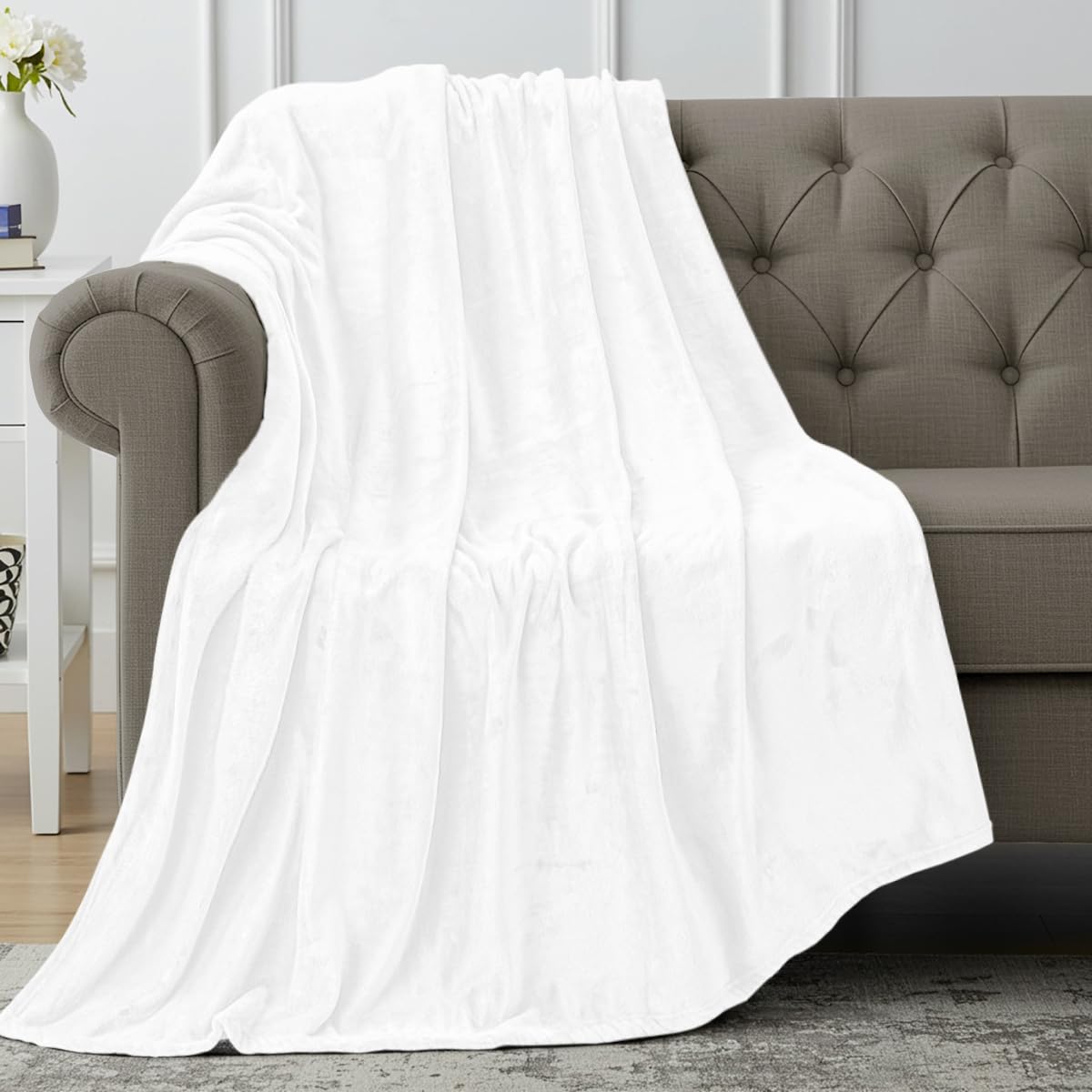 Utopia Bedding Fleece Throw Blanket 127x152cm – Soft Warm Lightweight Breathable Small Versatile Luxury Decorative Throws For Sofa, Bed, Chair & Settees – Cosy Home Gift For Adults, White
