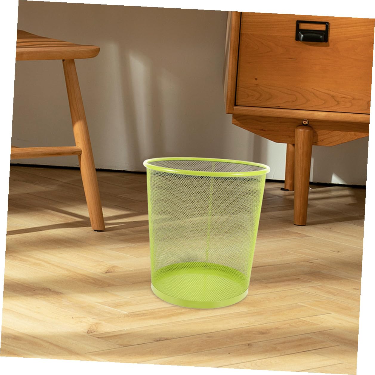 Metal Mesh Trash Can for Bathroom and Office Large Green Wire Wastebasket Multipurpose Rubbish Container for Living Storage and Waste Practical Home and Hotel Use