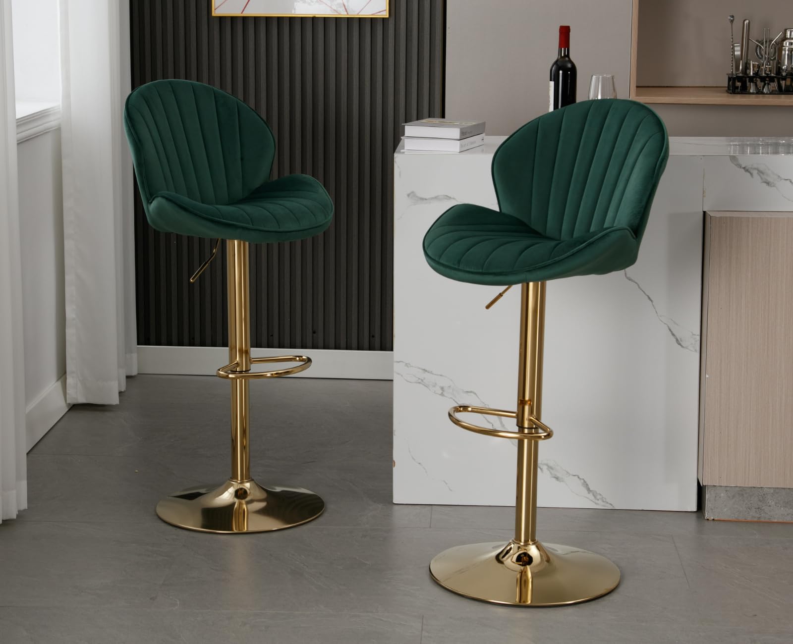 EALSON Juego de 2 taburetes de bar giratorios de terciopelo, modernos taburetes de bar con respaldo y base dorada, sillas de bar ajustables, cómodos taburetes tapizados para isla de cocina para el