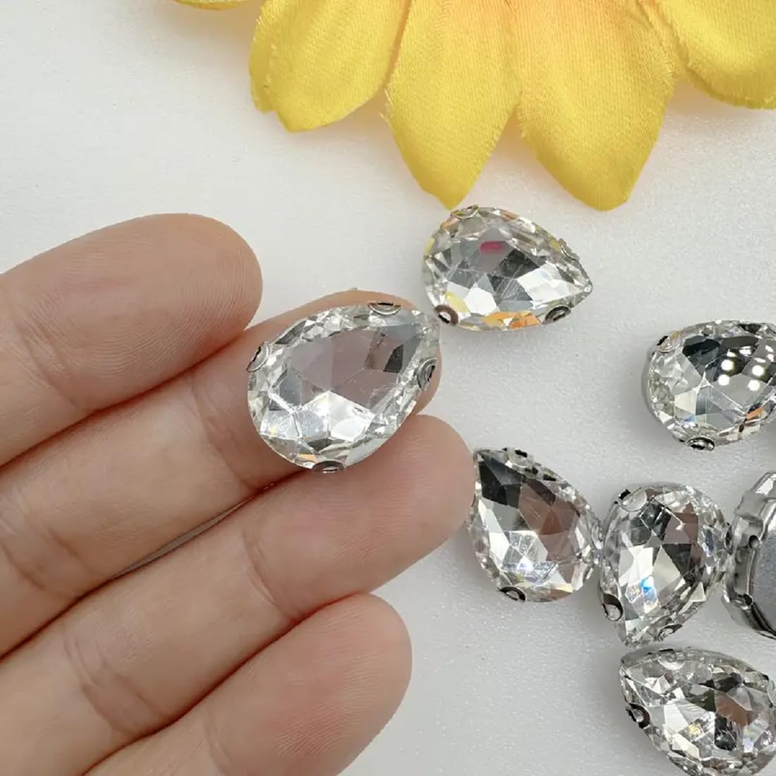 Clear Glass Teardrop Rhinestones with Claw Setting, 10x14mm Flat Back Sew-On Beads, 30 Pieces for DIY Clothing, Shoes and Hair Accessories-image-28