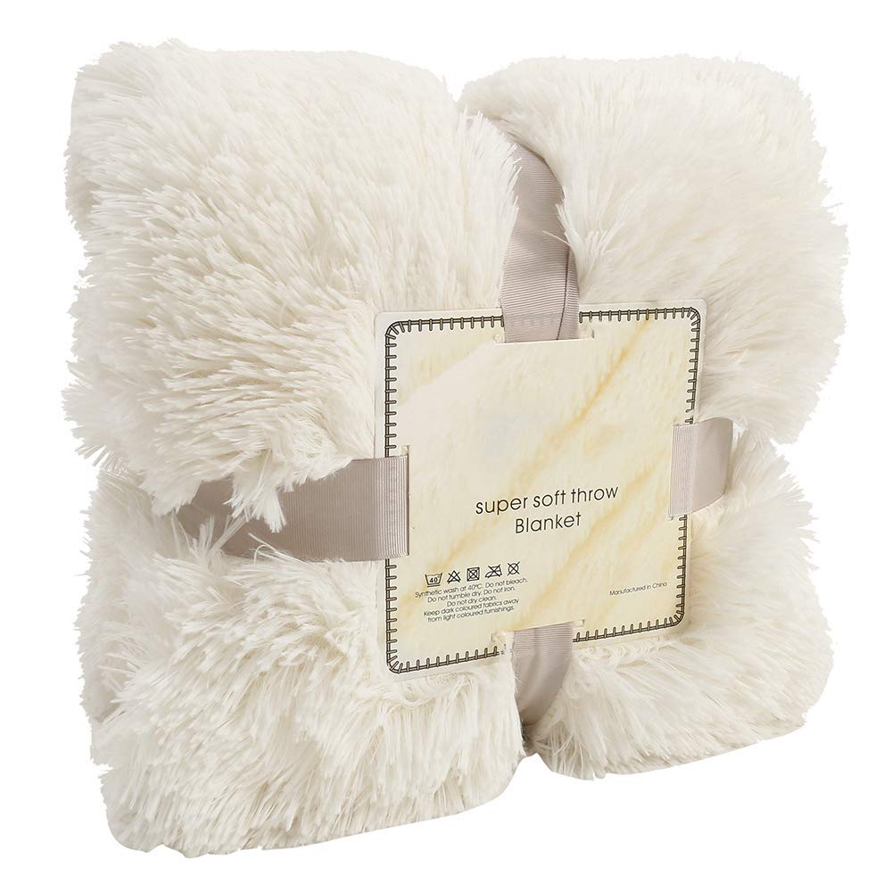 white fluffy blankets