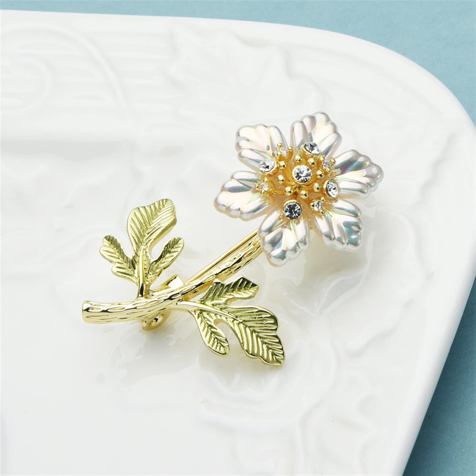 Broschen für Damen, modische Accessoires, Simulation Muschel-Blumen-Brosche, Damen-Emaille-Blatt-Blumen-Party-Brosche, Strickjacke, Jacken-Mantel-Brosche, modische Broschen