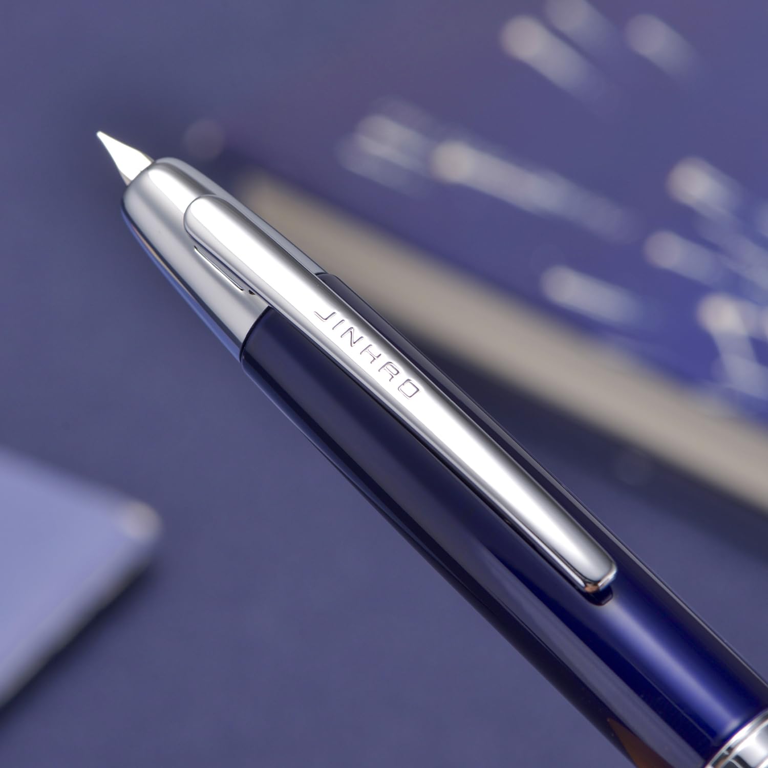 Jinhao 10 Serie Druk vulpen, parelwit, intrekbare extra fijne penpunt met inktconverter en metalen pennendoos set (clipversie
