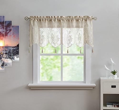 ASATEX Cenefa de cocina de encaje de 54 pulgadas de ancho x 22 pulgadas de largo con 6 borlas. Cenefa de lino dorado de lujo que hace que sea