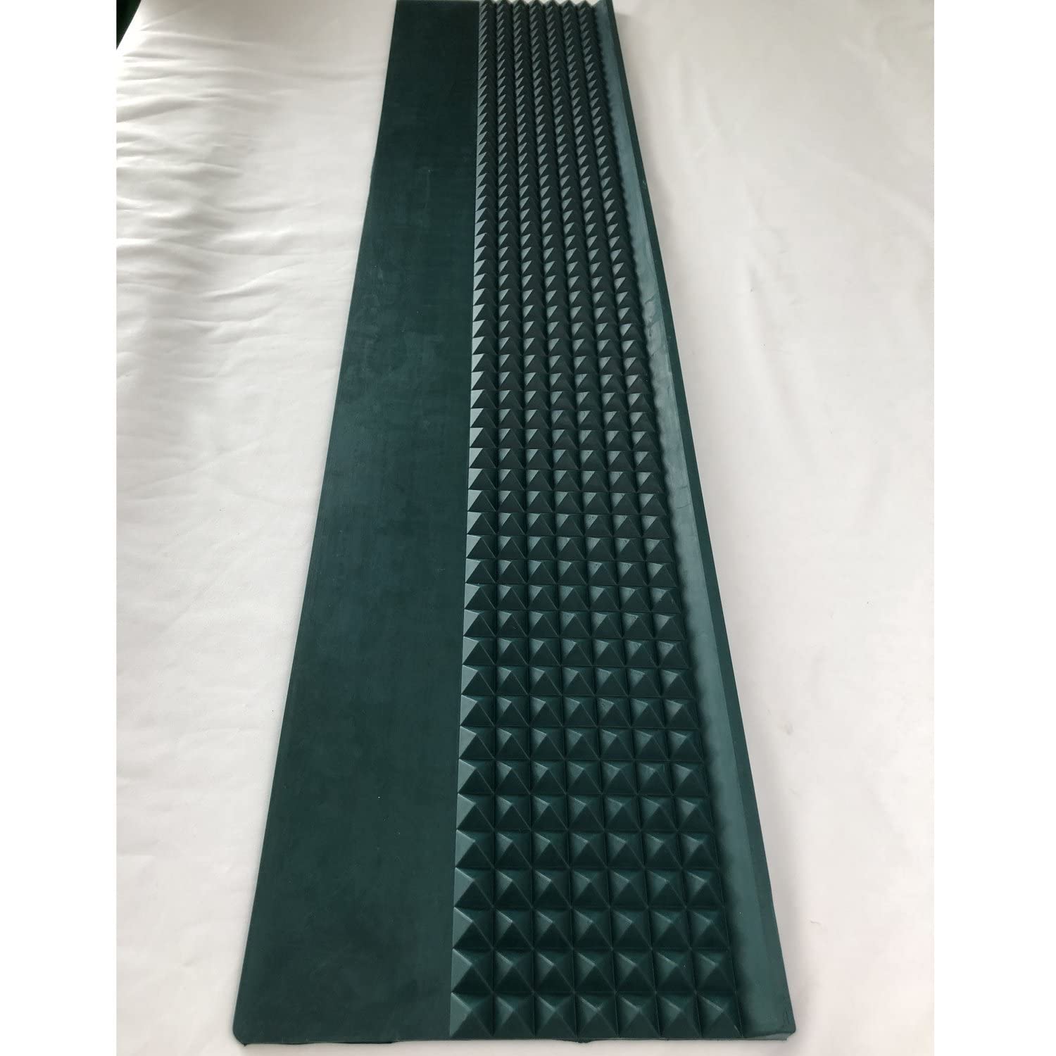 Yuanhe Craps Diamond Pyramid Bumper Rubber 48"x11" (Dark Green)