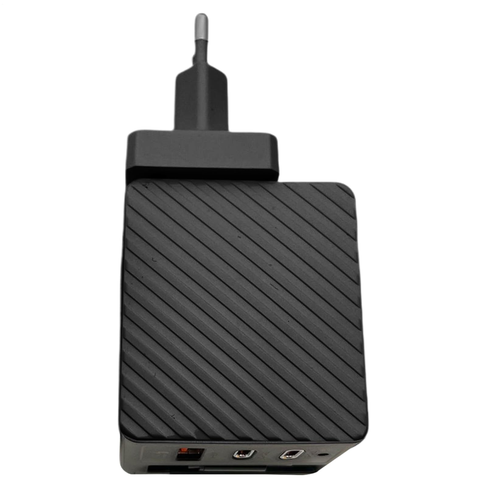 Cargador USB de pared para solucionar cables enredados usando una base de carga multipuerto fija 8