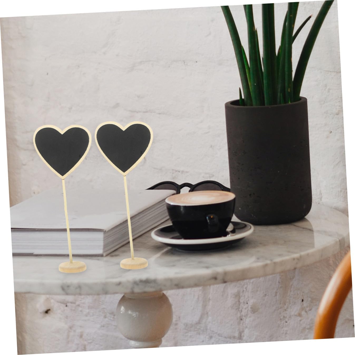 12pcs Heart-Shaped Mini Chalkboards Small Wood Chalk Boards Erasable Black Letter Boards Decorative Message for Weddings Restaurants and Parties