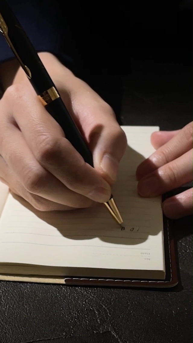 Amazon | 就職祝い 男性 ボールペン 【ラッピング付き】 名入れ