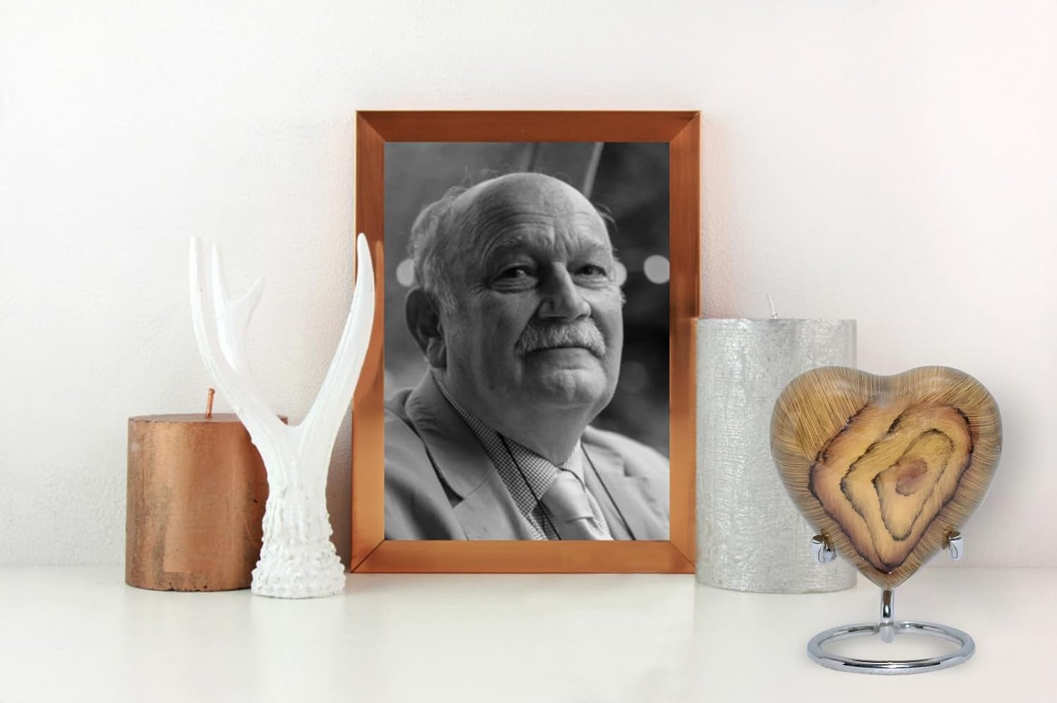 BOLD & DIVINE Wooden Textured Theme Keepsake Urn | Human Ashes Memorial Urn, Burial, Funeral Cremation Urns (Teak Root Wood, Heart Shape) - Image 4