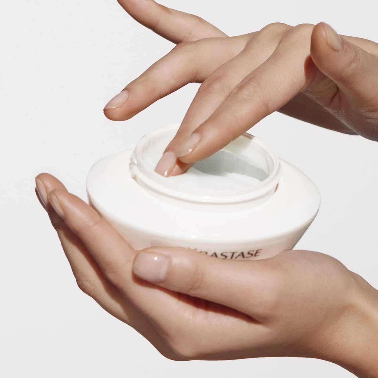 Kérastase, Nutritive, Routine Nutriente Per Capelli Molto Secchi, Con Sostanze Nutritive Essenziali, Shampoo Bain Satin Riche + Maschera Masquintense Riche