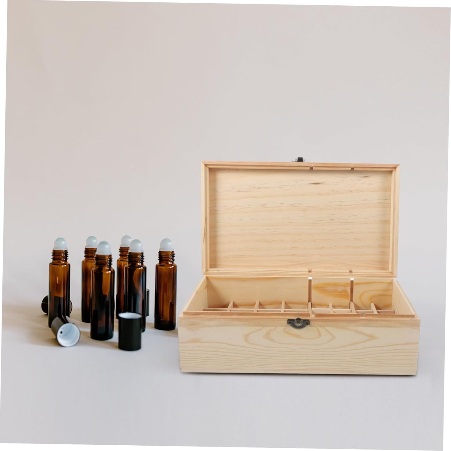 Essential Oil Storage Box Wooden Case Snap Buckle Closure Essential Oils Container Random Style