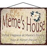 8x10 ミームの家のサイン マグノリアの花 What Happens at Meme's House Stays、ヴィンテージスタイル 装飾的な家庭 家族の吊り下げ式ホームデコール 祖母への母の日のギフト