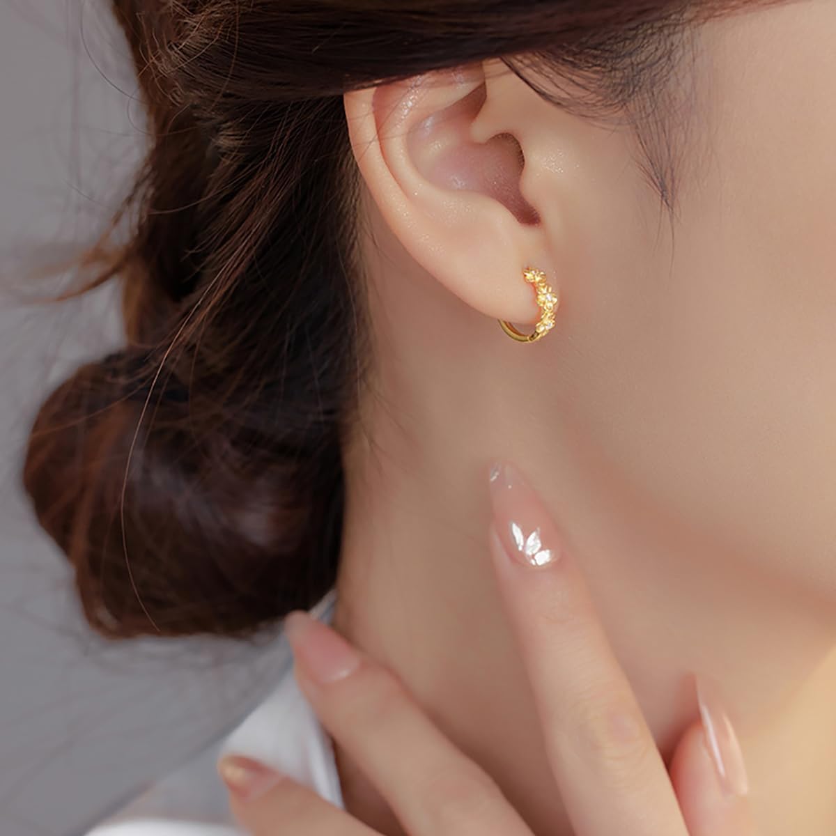 SLUYNZ 925 Sterling Silver Plumeria Flowers Hoop Earrings for Women Teens Small Hoop Earrings Pretty Flowers Huggie - Image 3