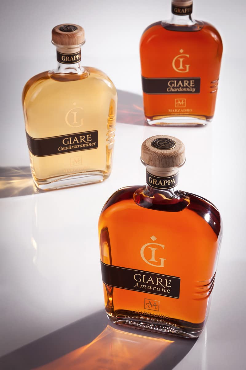 Grappa Giare Gewürztraminer Marzadro 0,7 ℓ | Aromatische Spirituose aus Italien - 36 Monate im Eichenfass gereift - Weicher Geschmack mit intensiven Fruchtnoten