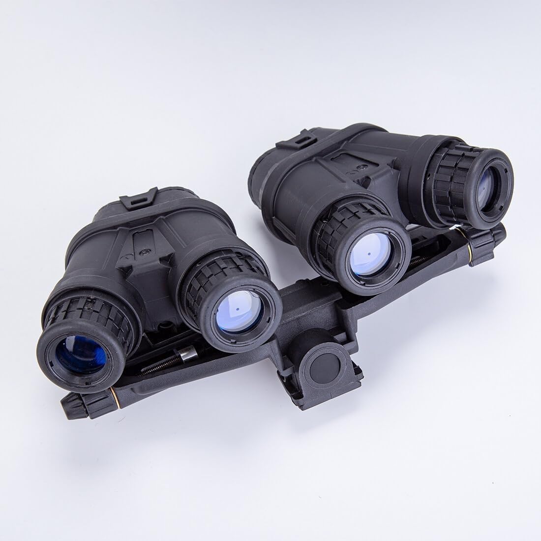 GPNVG 18 Night Vision Goggles Dummy Model with NVG Mount, Tactical Four-Tube Binocular Night Vision for Tactical Helmet NVG Mount, Cosplay Prop, CS Game,No Function (Black)