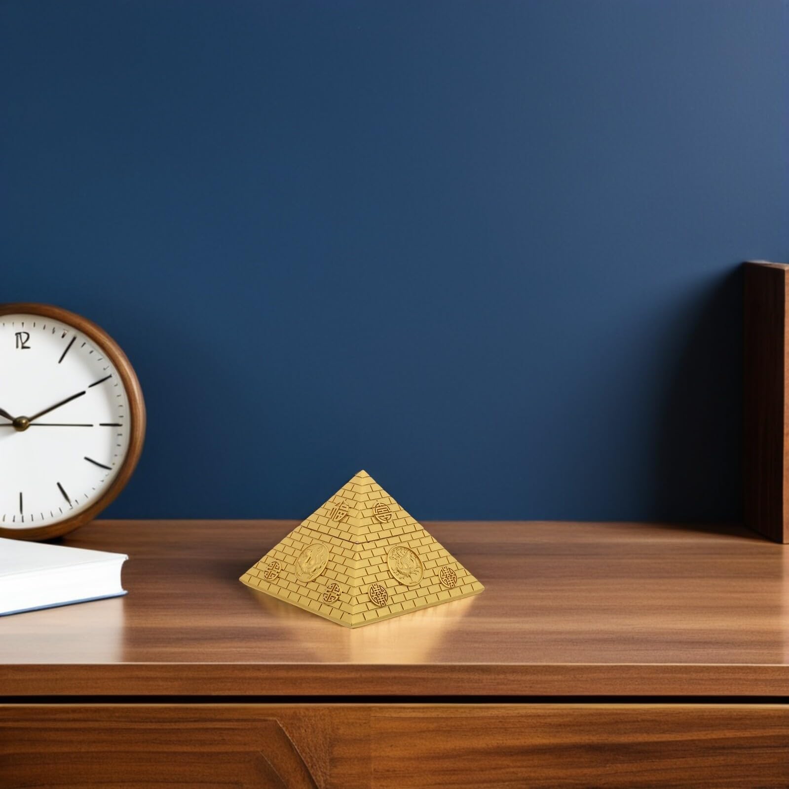 Uonlytech Scultura Piramide Egizia in Resina 9 CM Creatura Mitica Mini Figura Decorativa per Tavolo Souvenir Storico per Ufficio e Progetto Scolastico