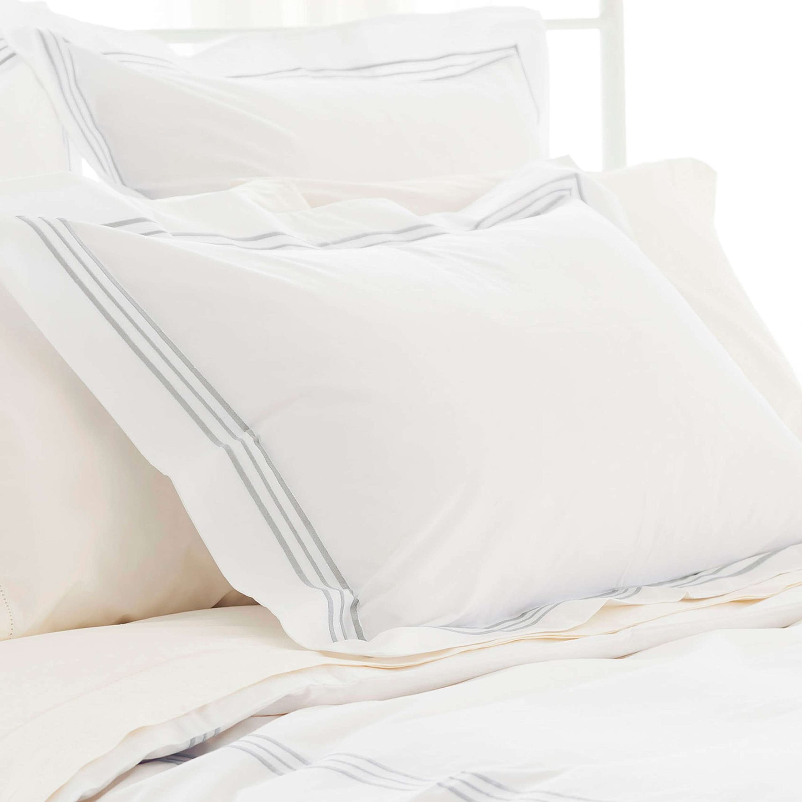 Trio Pearl Grey Duvet Sham, Standard Size, Grey Stripe Pattern