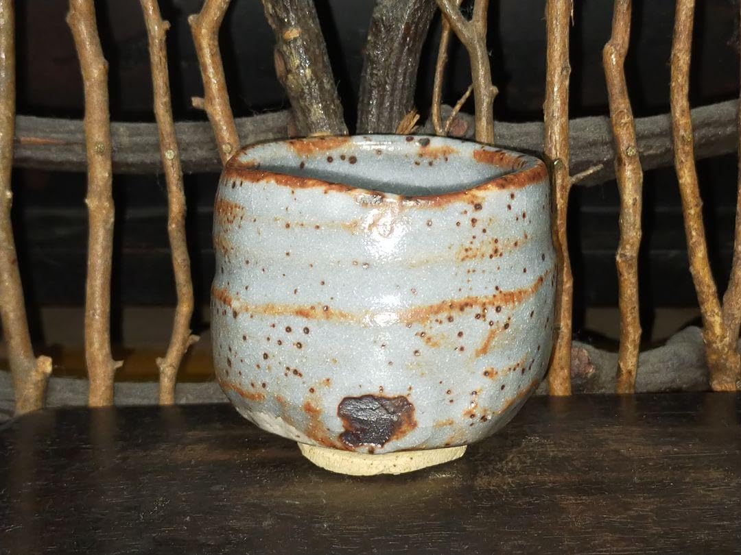 湯呑み  志野  白山窯  山田正和 Amazon | 美濃焼 鼠志野 湯飲み 湯呑み 白山窯 山田正和 | ノー