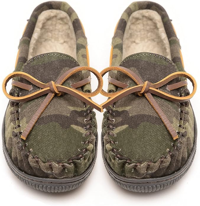 Minnetonka Hardsole Pile-Lined Moccasin Slippers for Children, Green Camo Print, 9 M2
