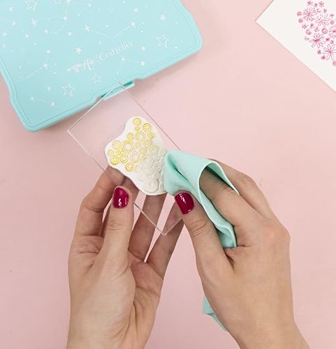 Miniatura 5 de Craftelier - Caja organizadora y limpiador de sellos Shammy para mantener tus sellos en perfecto estado | Tamaño Shammy 7.9 x 5.7 in y caja 17 x 4.7