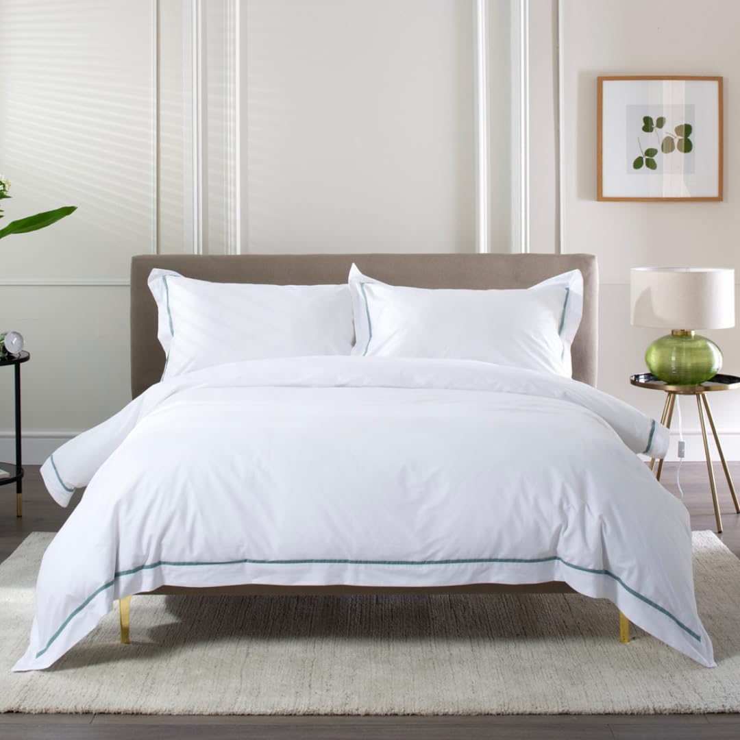 The Lyndon Company    Green Hampstead Duvet Set in Size Kingsize, BrandAlley