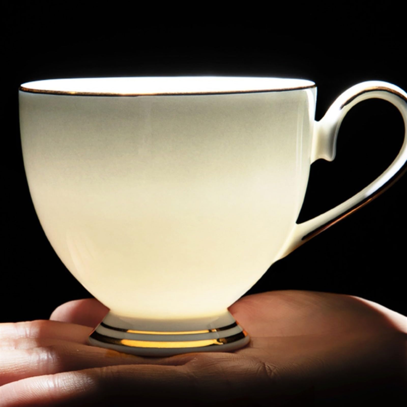 Zestaw filiżanek do herbaty i spodków, filiżanki do herbaty filiżanki do kawy zestaw do herbaty domowy porcelana kostna nordycki styl lekki luksusowy zestaw do kawy prezent na parapetówkę filiżanki do