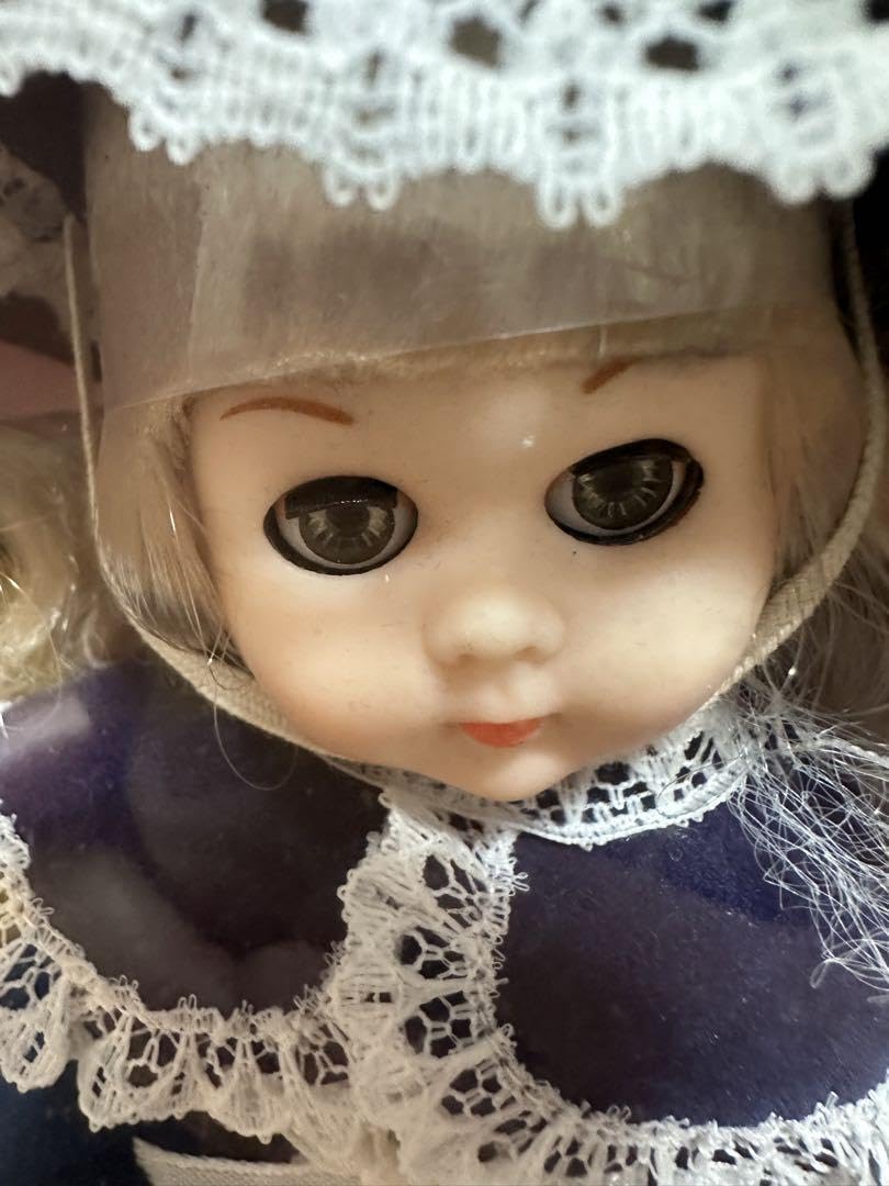 Amazon.co.jp: Vogue社 Ginny ジニーちゃん ドール : おもちゃ