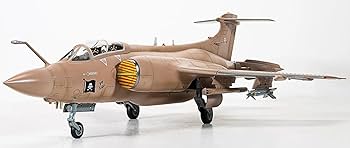 エアファックス 1/48 ブラックバーン バッカニア S2B 複座艦上攻撃機 1/48 ブラックバーン バッカニア S.2B | HLJ.co.jp