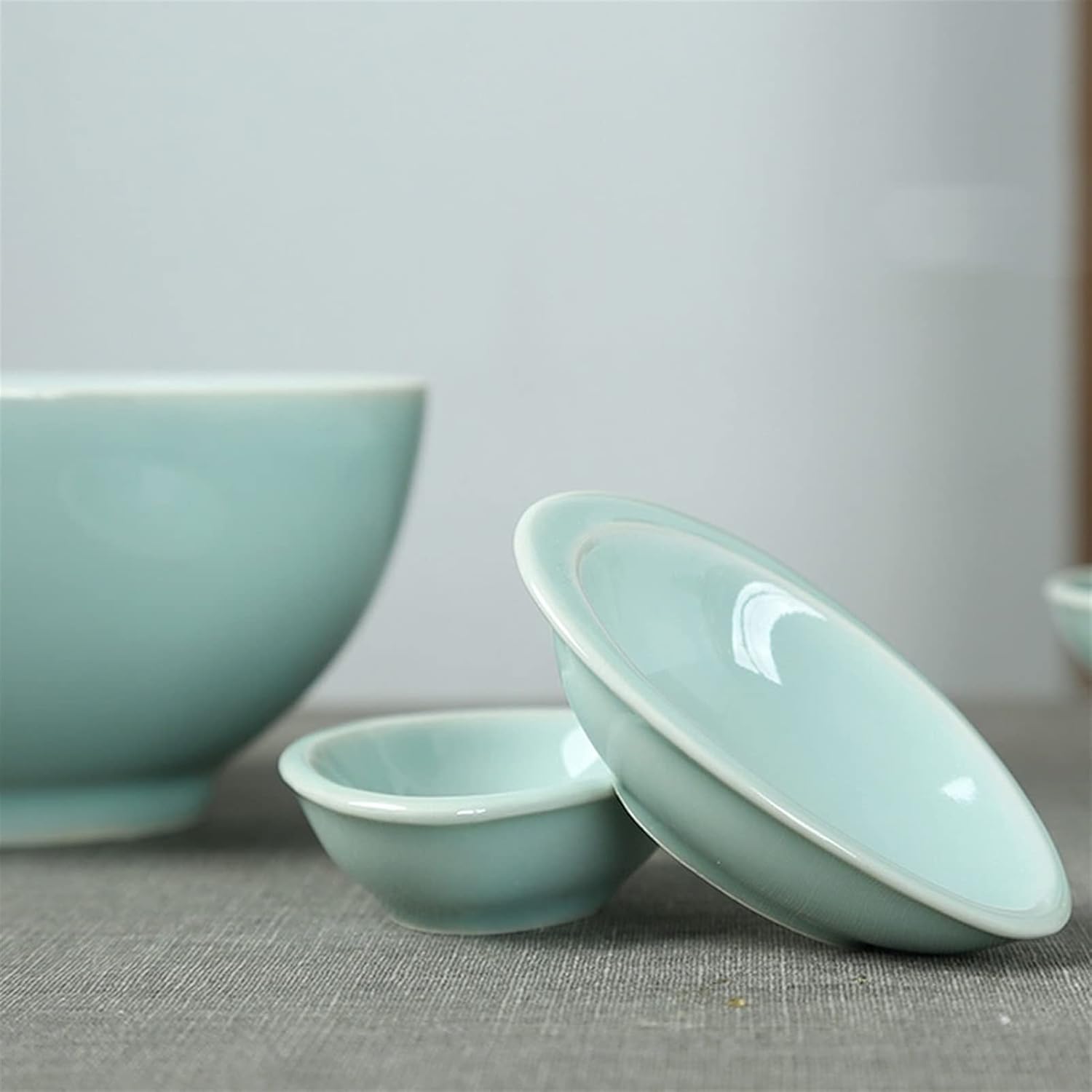 Snack Plate 3.82 inch Soy Sauce Dish Ceramic Teardrop Mini Appetizer Plates Dipping Bowls Snack Dessert Dishes Sushi Ketchup Seasoning Dishes(6pcs) Snack Tray