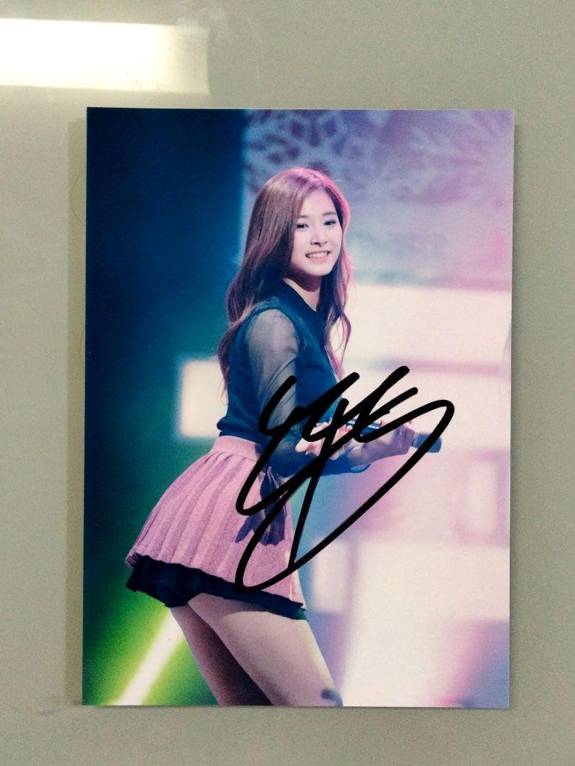 ツウィ直筆サイン入り2Lサイズ写真…TWICE…Tzuyu…⑪