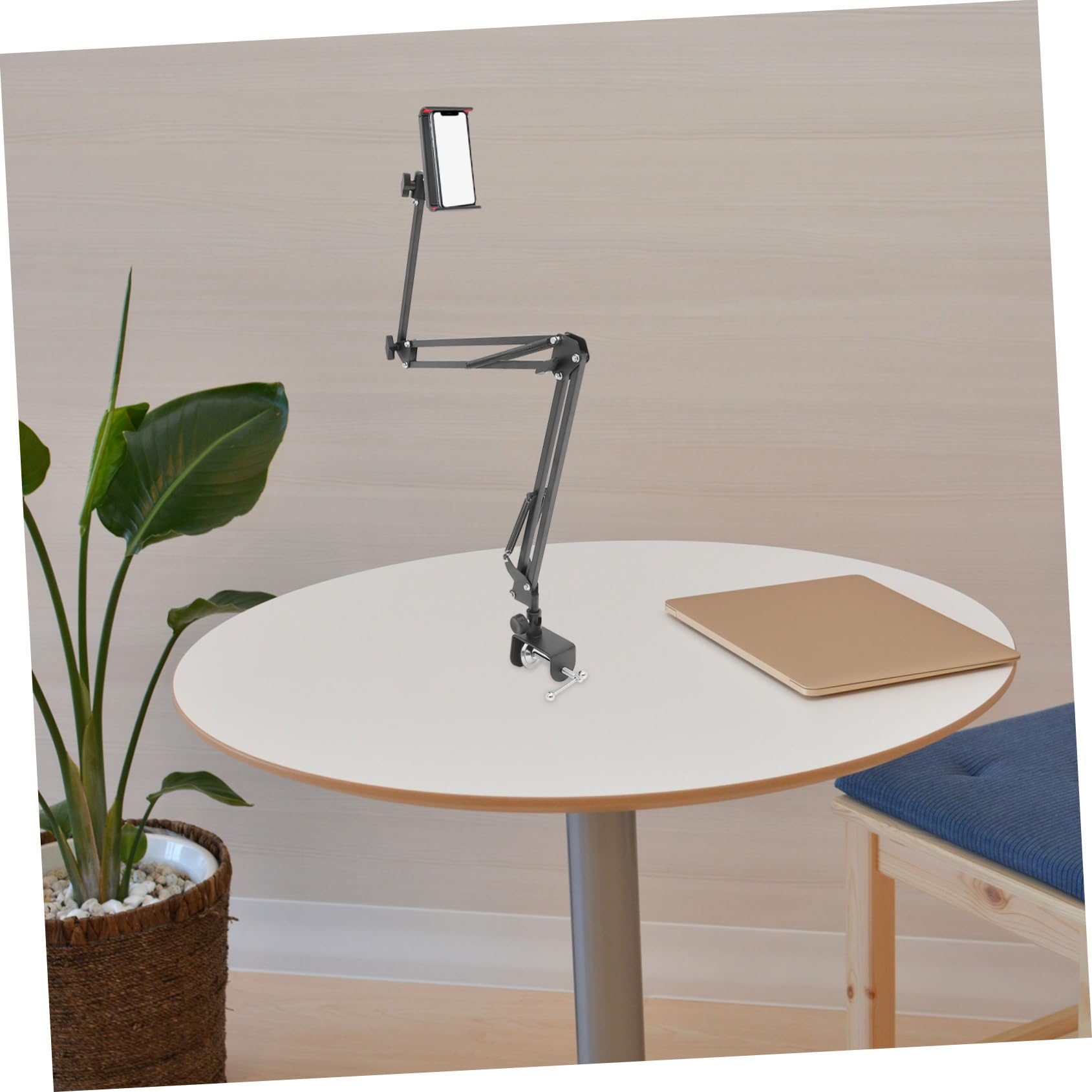 TEHAUX Tisch Tablet Halterung Metall Ausziehbar Klappbar Mit Kabelöffnung Befestigt Für Bett Schreibtisch Schwarz