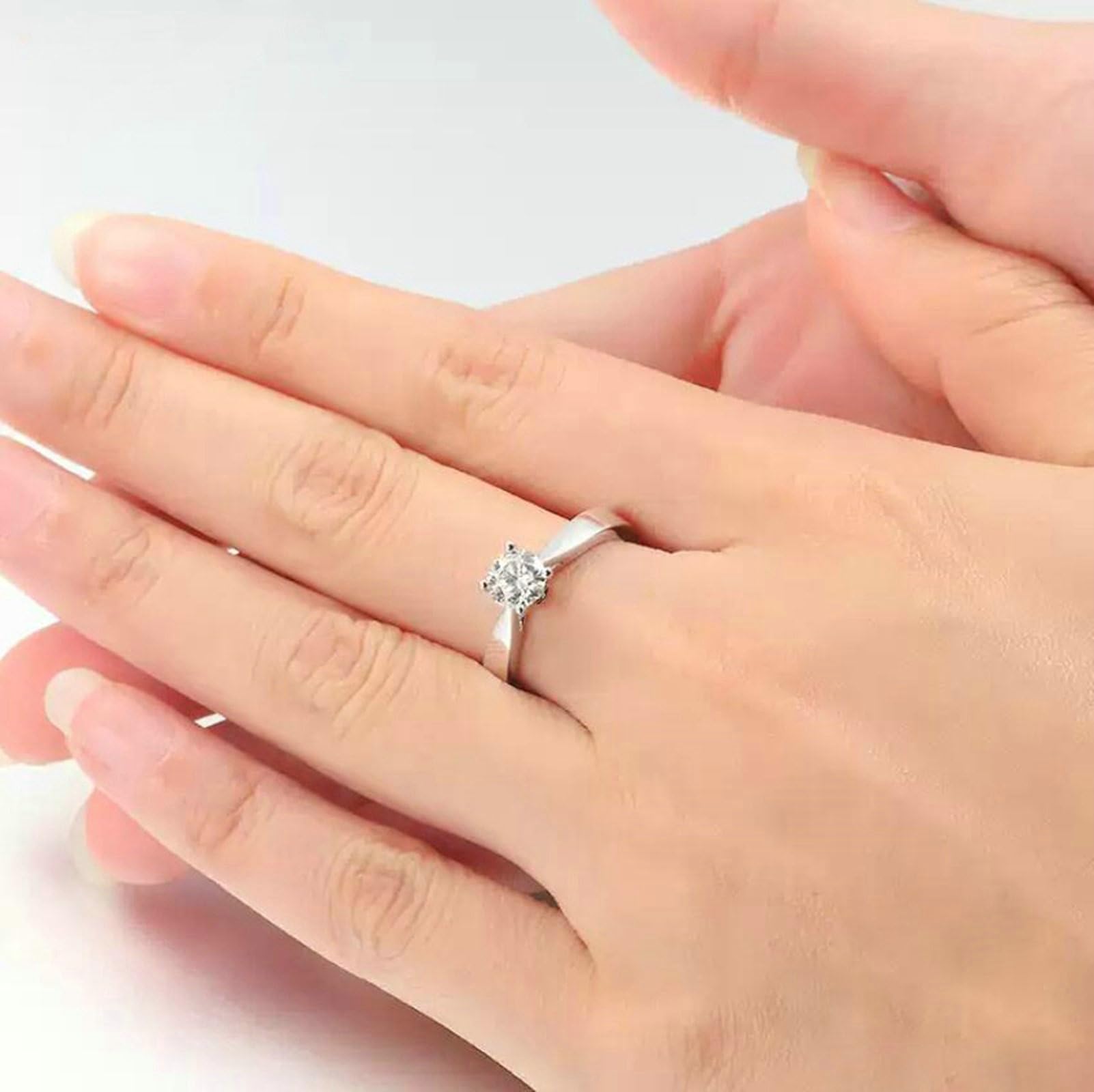 Anillos de compromiso de oro blanco, solitario de 0,5 quilates de diamante para mujer