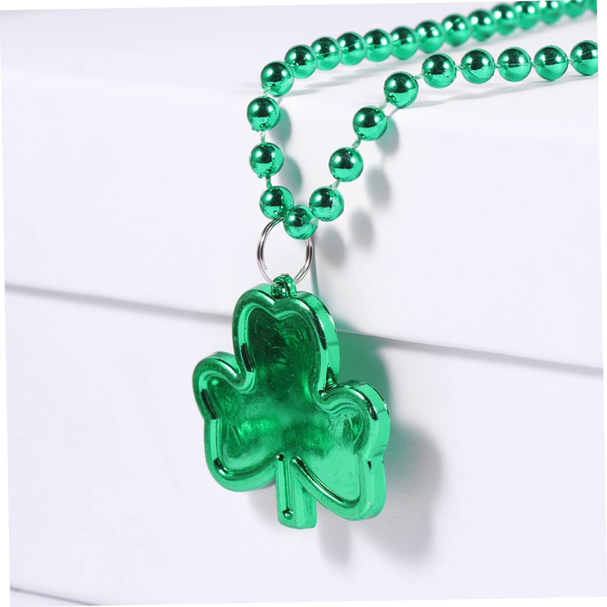 Alipis 2sätze Shamrock Party Zubehör Für Patrick's Day Brille Handgelenkband Bowtie Und Hut Festliche Foto-Requisiten Für Unvergessliche Feiern