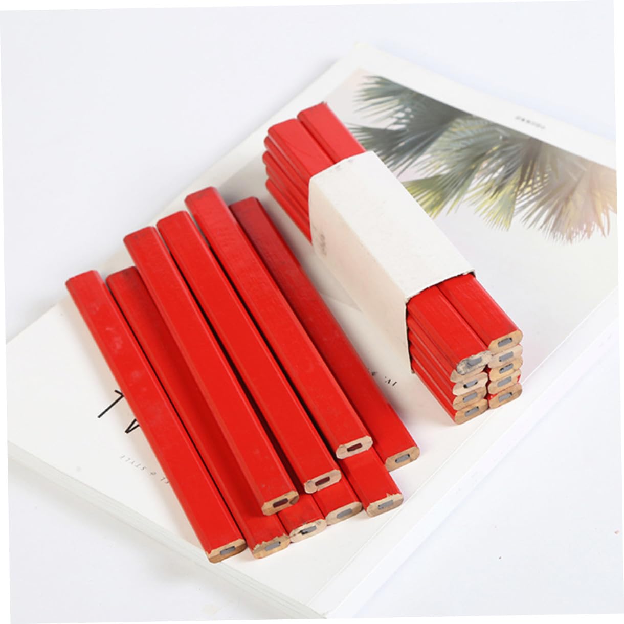 STOBOK 72pièces Crayon de Charpentier Rouge Dur Crayons Plats pour Travail du Bois Marqueurs de Charpentier Anti-roulement