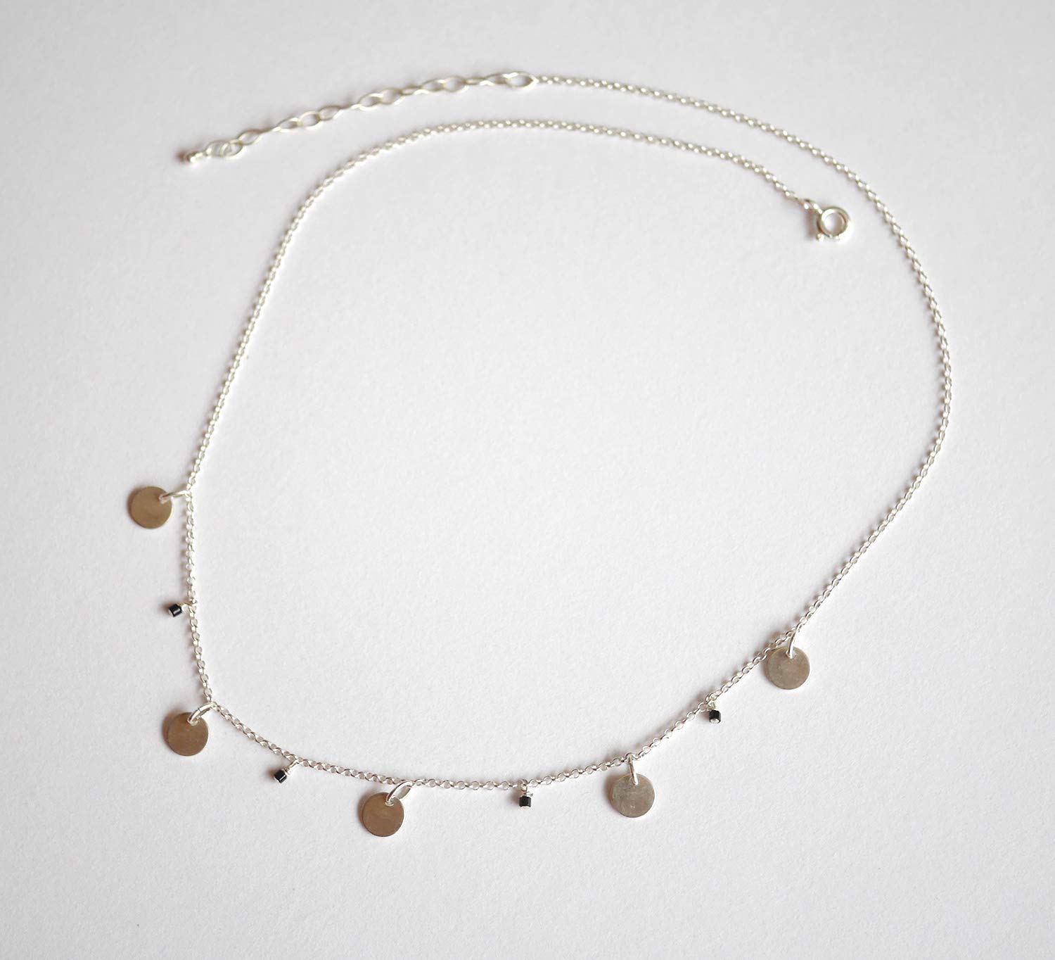 Collier cinq médailles - collier argent massif 925 - cercles argent massif - bohème-chic - boho - collier disques -perles noir