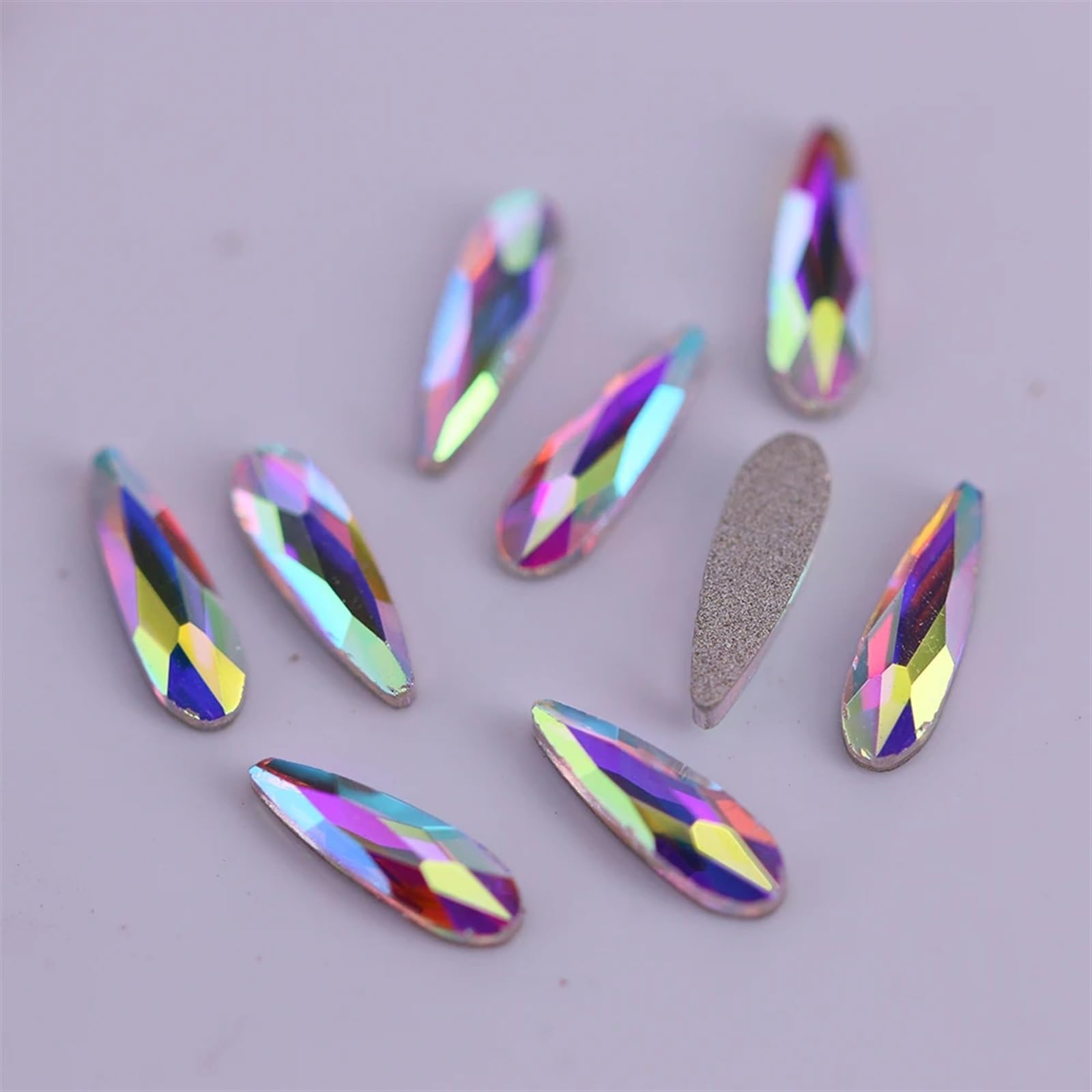 Hotfix Strasssteine Flatback Strasssteine, Crystal AB Regentropfen, nicht aufklebbar, flache Rückseite, Nailart-Kristalle zur Dekoration, 144 Stück
