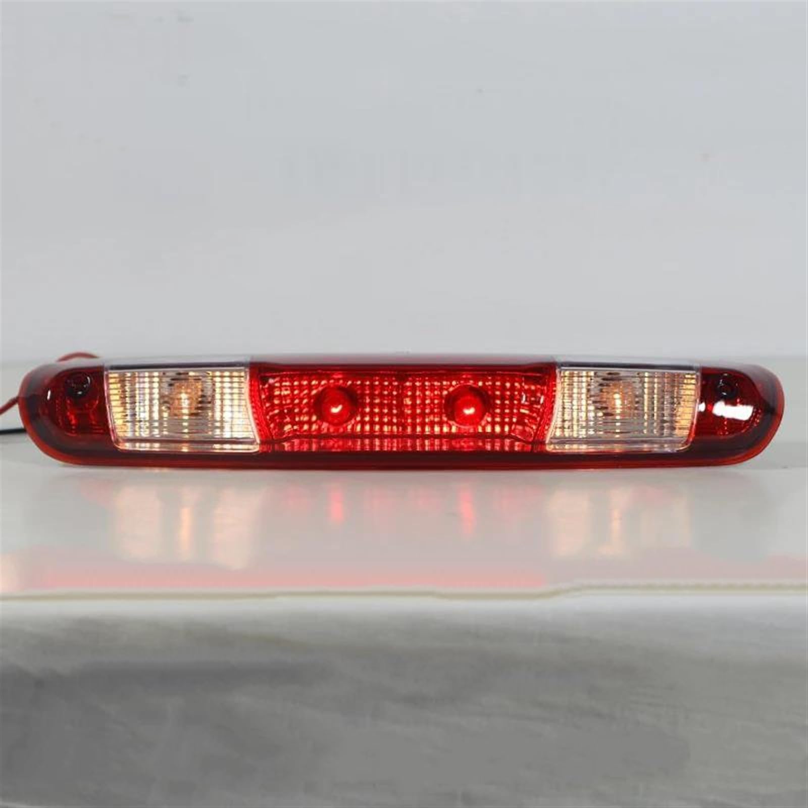 IITA Luce Stop Auto Auto Posteriore Terza terza luce Per GMC Per Sierra 1500 2007 2008 2009 2010 2011 2012 2013 Freno Arresto Luce Coda lampada GM25890530 terza luce freno