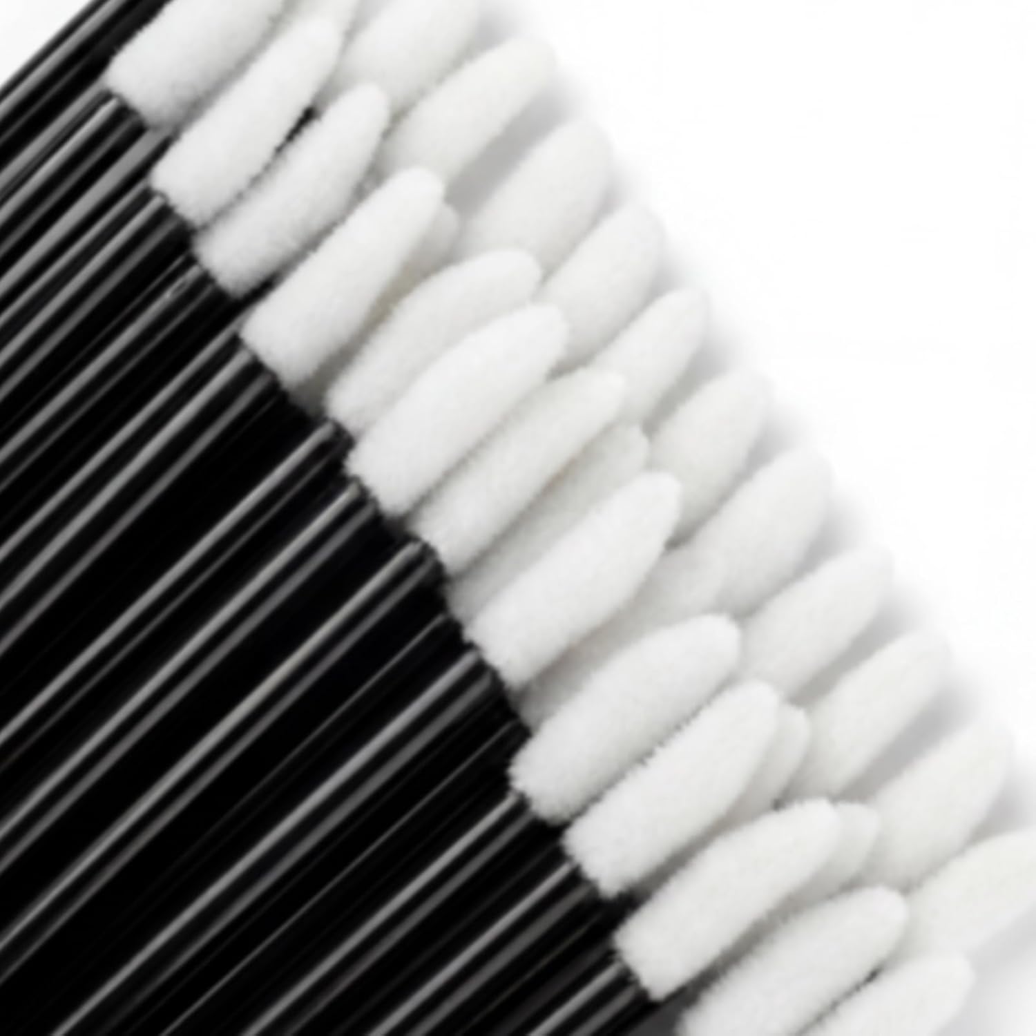 200 Count Disposable Mascara Wand and Lip Brushes, Spoolies Brush for Eyelash Extensions Lipstick Applicator Makeup Kits