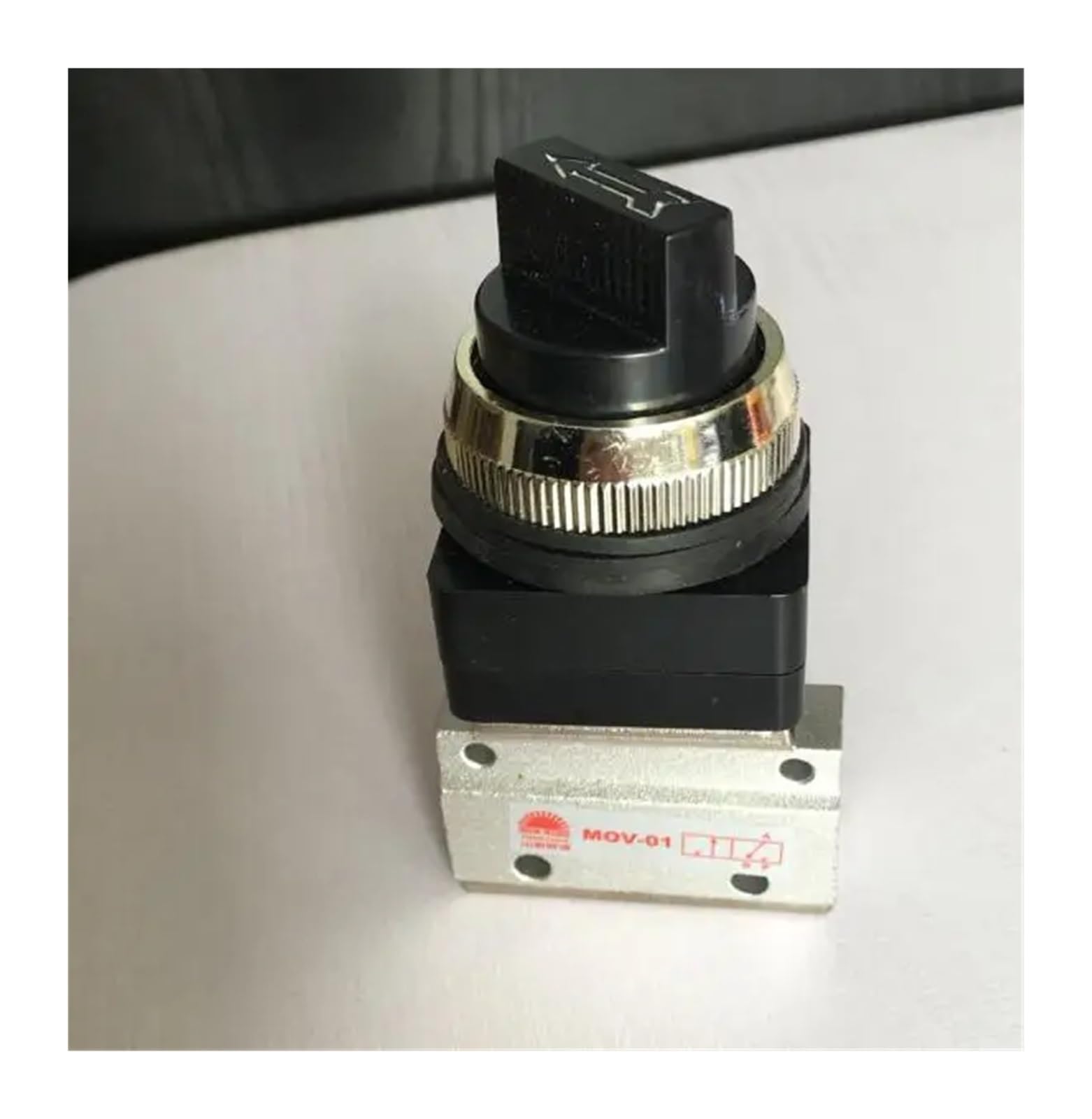 1pcs 2 Way Position 1/8" Thread Push Button Switch MOV-01 MOV-02 MOV-03 MOV-03A Pneumatic Mechanical Valve(MOV-01)