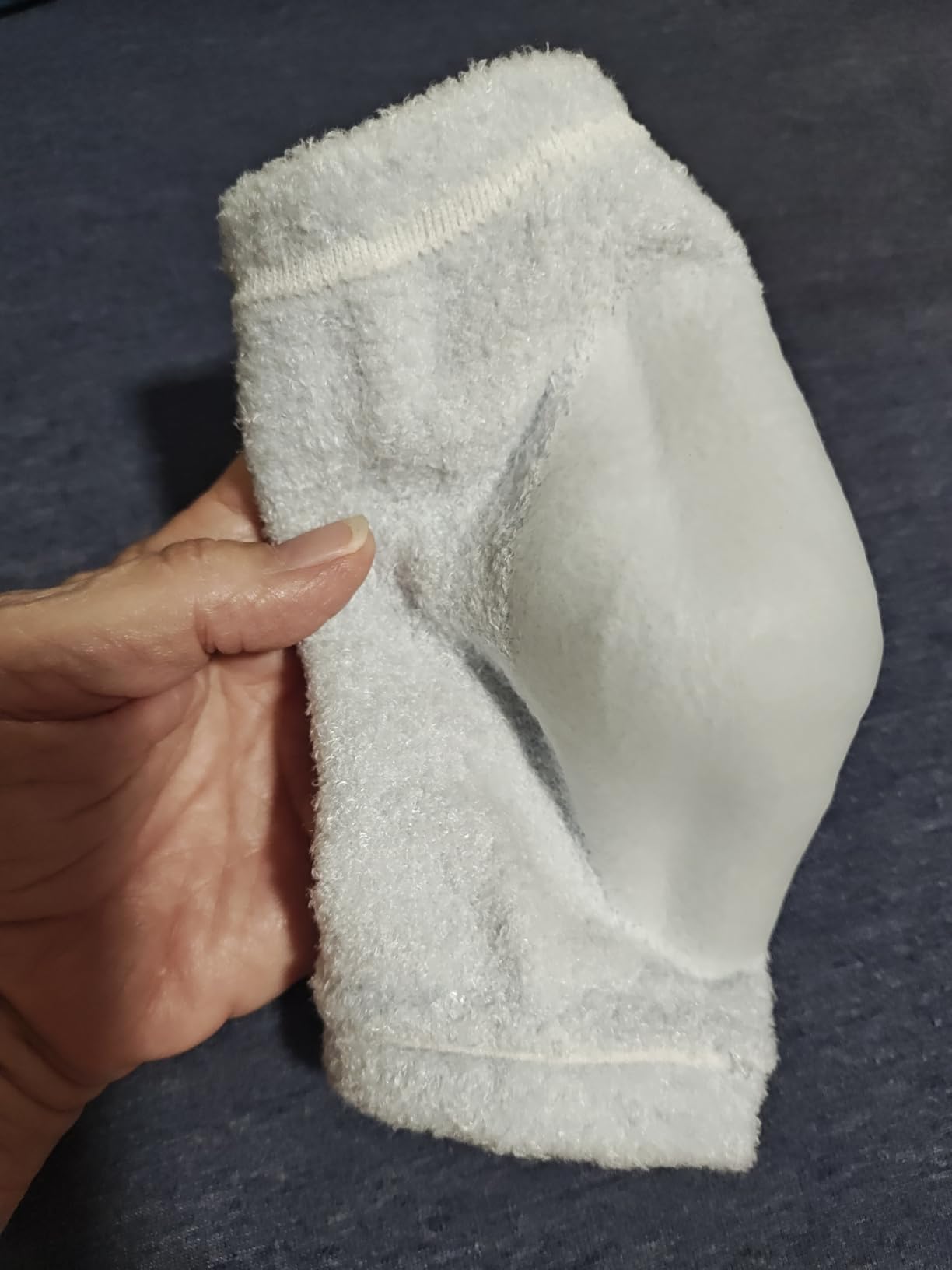 ZenToes Moisturizing Socks for Cracked Heel Treatment, Vitamin E, Olive Oil and Jojoba Oil Infused Heel Socks, Spa , (Fuzzy Pink, Regular)