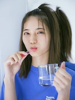 小坂菜緒　1st写真集　君は誰 ？　アザーカット　写真集 日向坂46 小坂菜緒 1st写真集「君は誰？」 アザーカット