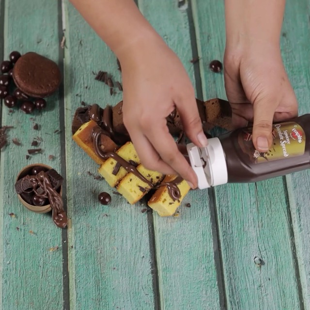 Frapito Dark Chocolate Spread Dip for Bread, Sandwich, Cookies