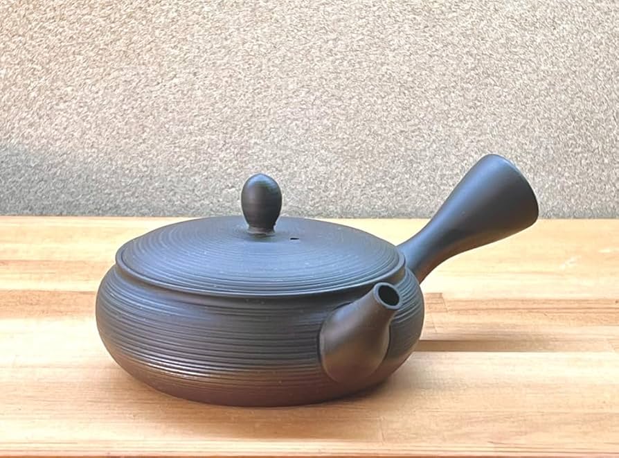 Amazon.co.jp: 玉光陶園 火窯変平型千段 急須 : ホーム＆キッチン