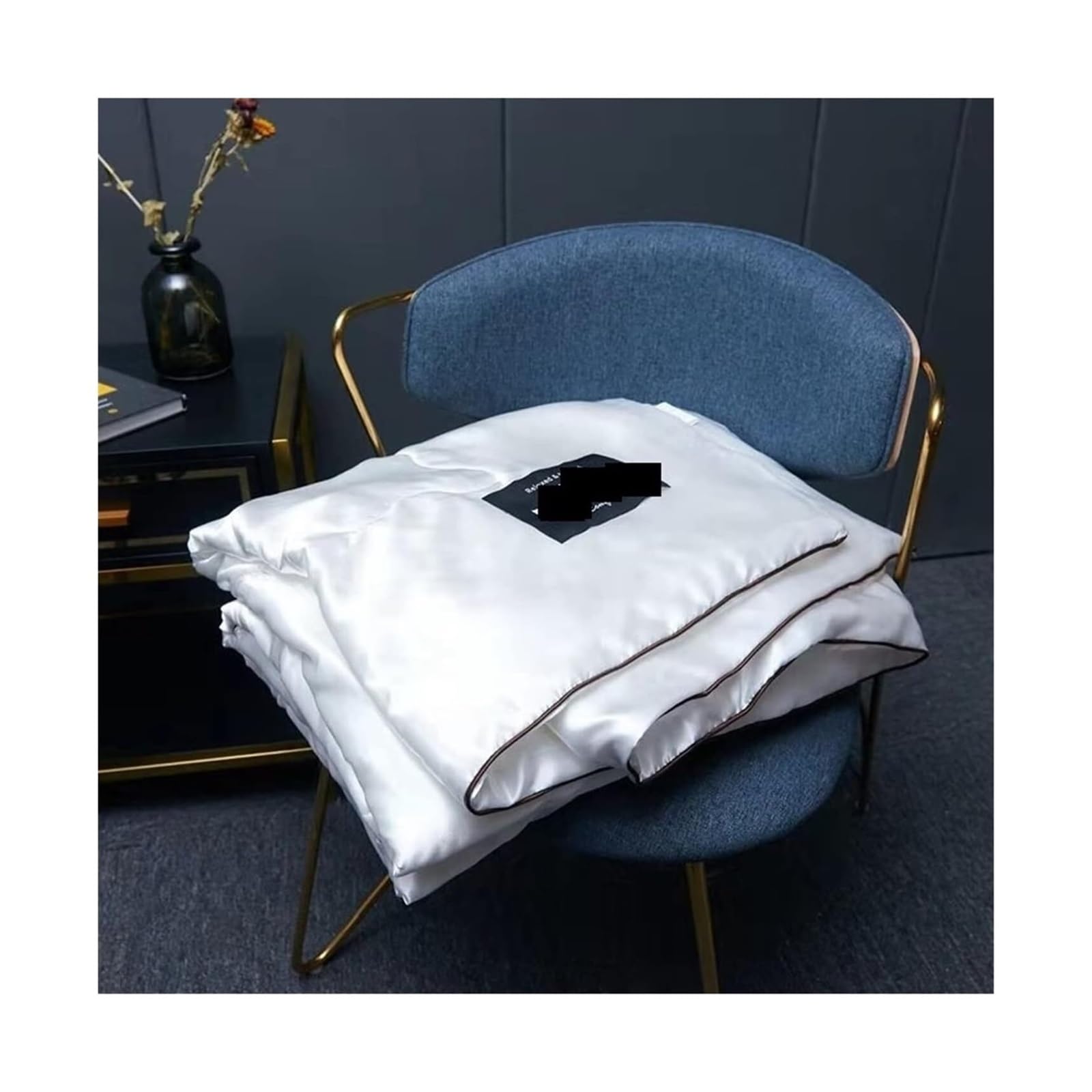DUBTEDHOU Summer Blanket Lightweight Cooling Blanket Ice Silk Quilt Multicolor Multiple Sizes(White,180x220cm)
